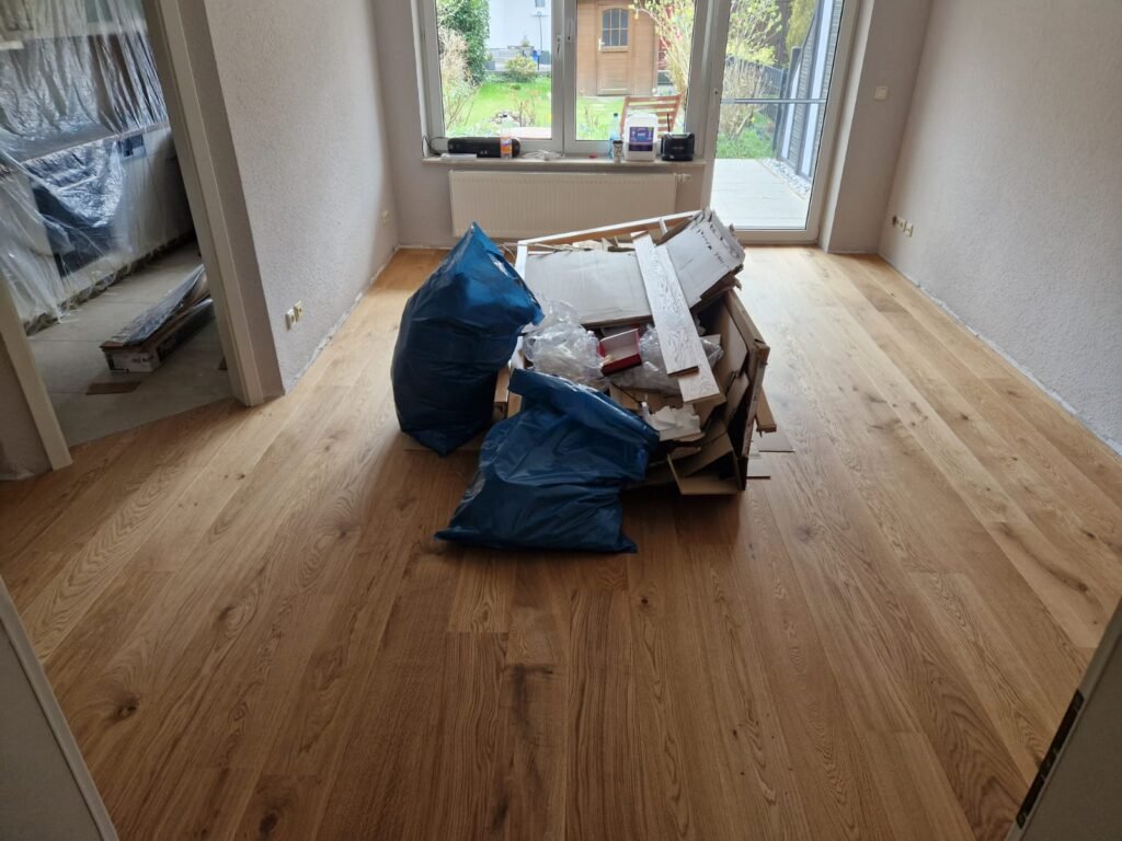 Vinylboden verlegen - Müllberg nach Fertigstellung