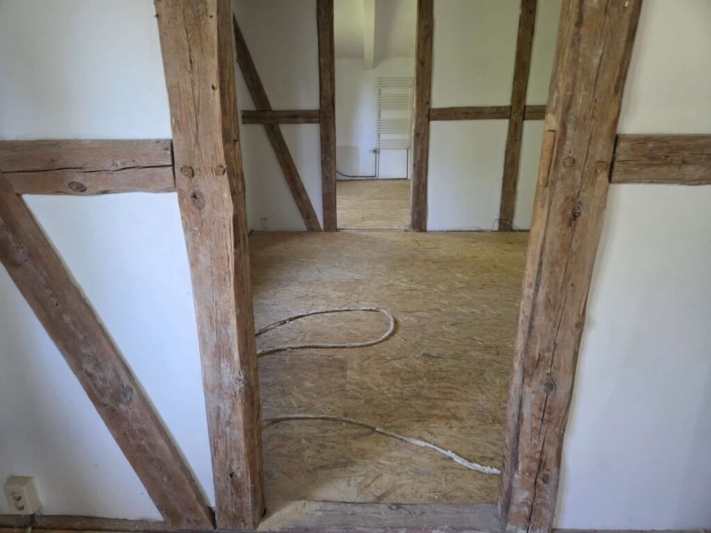 Trockenbau im Bestand, Boden erneuern mit OSB